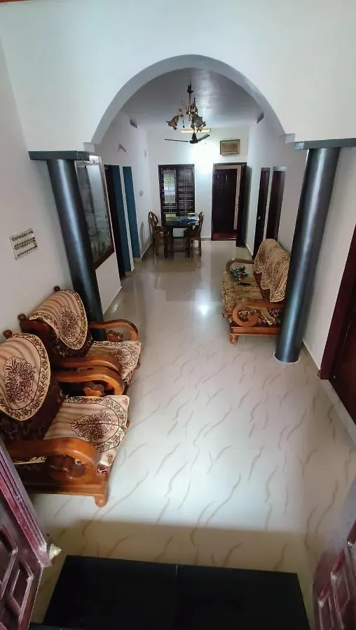Apartamento Dragster Homes Kizhake Chālakudi